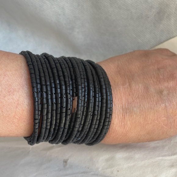 5 pcs Wood beads cuff bracelet snake holiday Christmas stuffing black - Picture 1 of 16